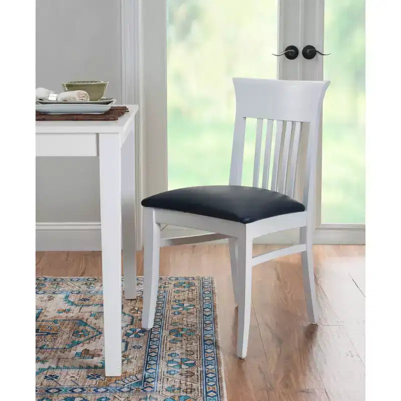 Chaise de salle à manger en similicuir à dossier à lattes