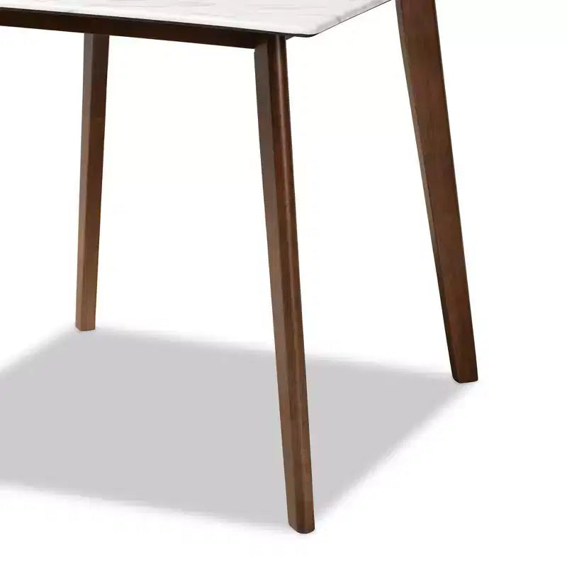 Table à manger en bois