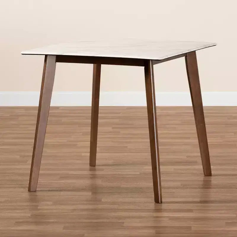 Table à manger en bois
