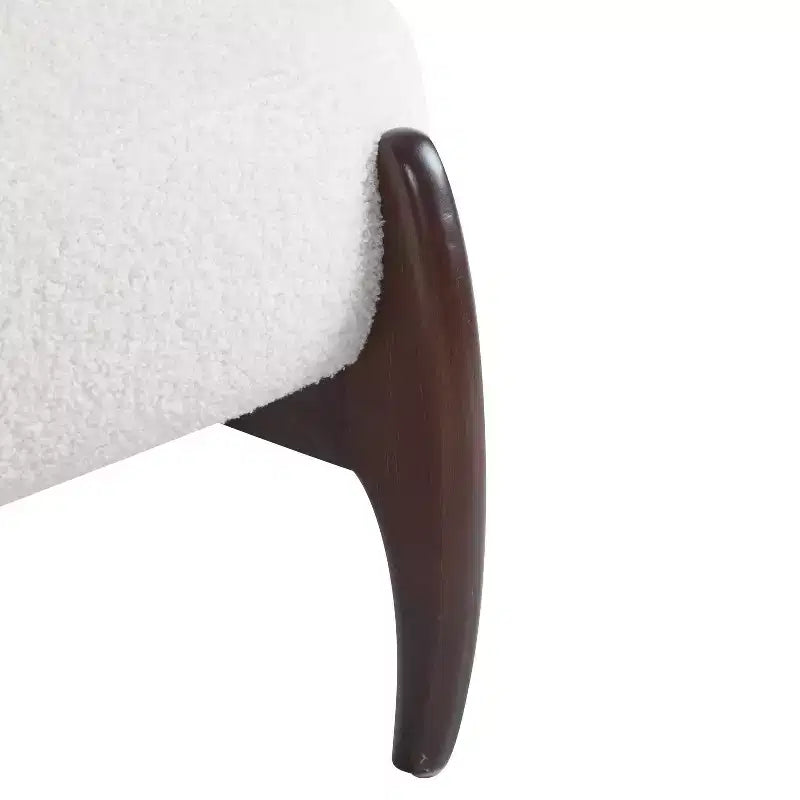 Fauteuil de salon en bois d'hévéa avec coussins en peluche de laine