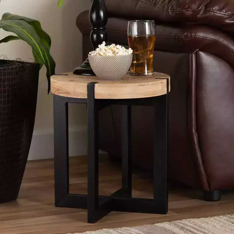 Table d'appoint en métal