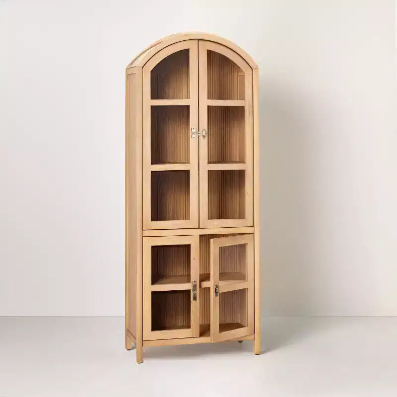 Enfilade en bois à quatre portes cintrées avec vitres encastrée