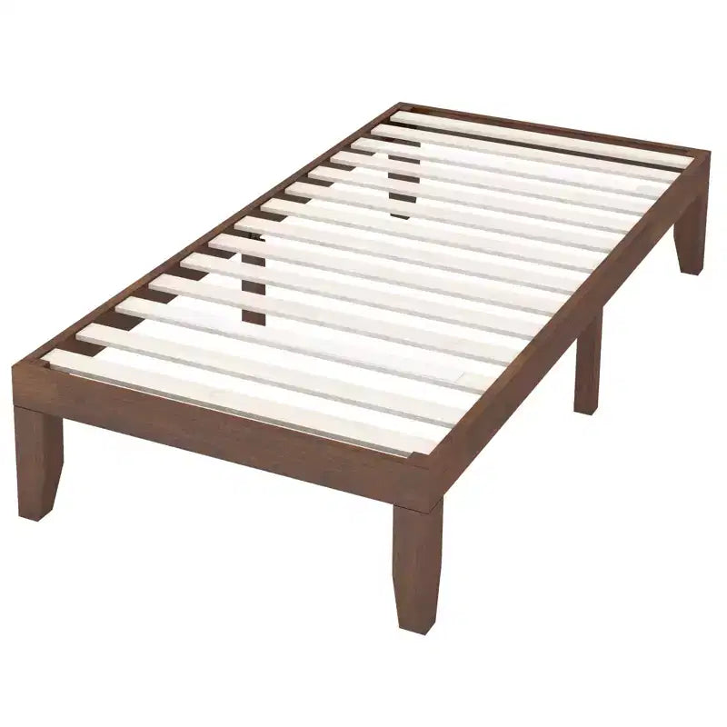 Cadre de lit en bois et matelas