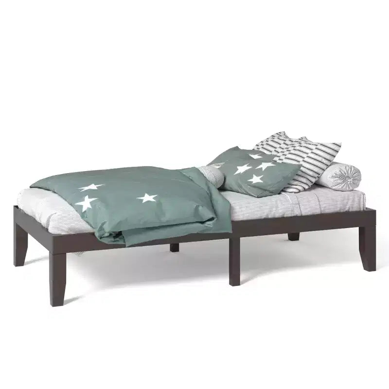 Cadre de lit en bois et matelas