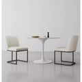 Deux chaises de salle à manger