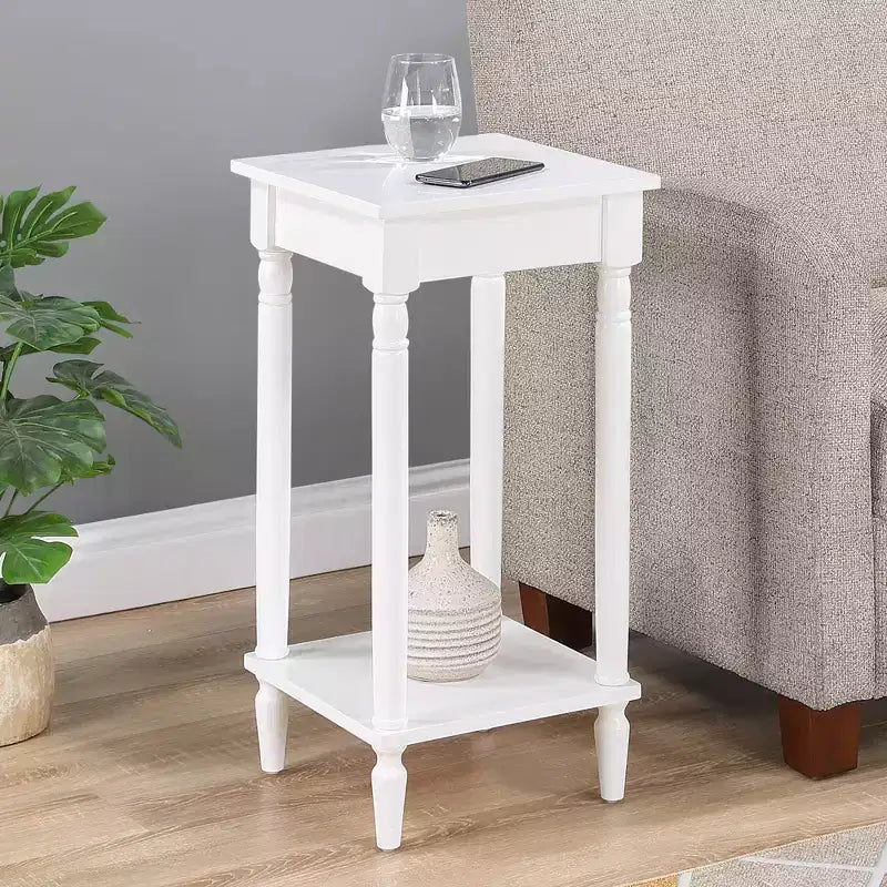 Guéridon de style champêtre français